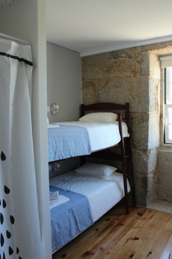 Hostel Casa Do Pinheiro Lagares da Beira Bagian luar foto